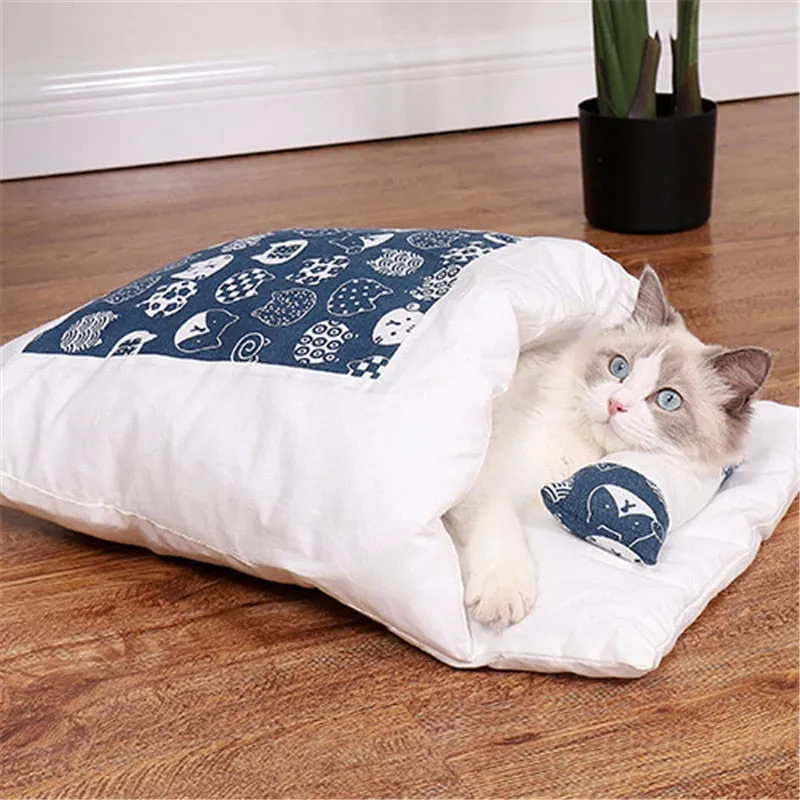 Best Cat Dog Sleeping Bag Deep Winter Removable Bed Nest Cushion with pillow
